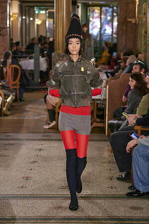 キコ・コスタディノフ(KIKO KOSTADINOV) 2025-26年秋冬ウィメンズコレクション  - 写真24