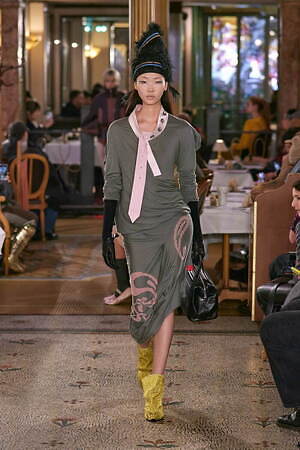 キコ・コスタディノフ(KIKO KOSTADINOV) 2025-26年秋冬ウィメンズコレクション  - 写真31