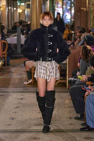 キコ・コスタディノフ(KIKO KOSTADINOV) 2025-26年秋冬ウィメンズコレクション  - 写真34