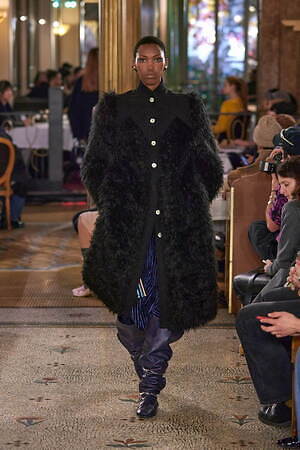 キコ・コスタディノフ(KIKO KOSTADINOV) 2025-26年秋冬ウィメンズコレクション  - 写真38