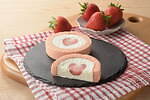 ローソン、栃木県産いちご「とちあいか」のロールケーキ＆苺クリームフルーツサンド｜写真1