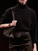 エルメス25年秋冬のウィメンズバッグをチェック、シックなカラーのミニレザーバッグが充実｜写真5