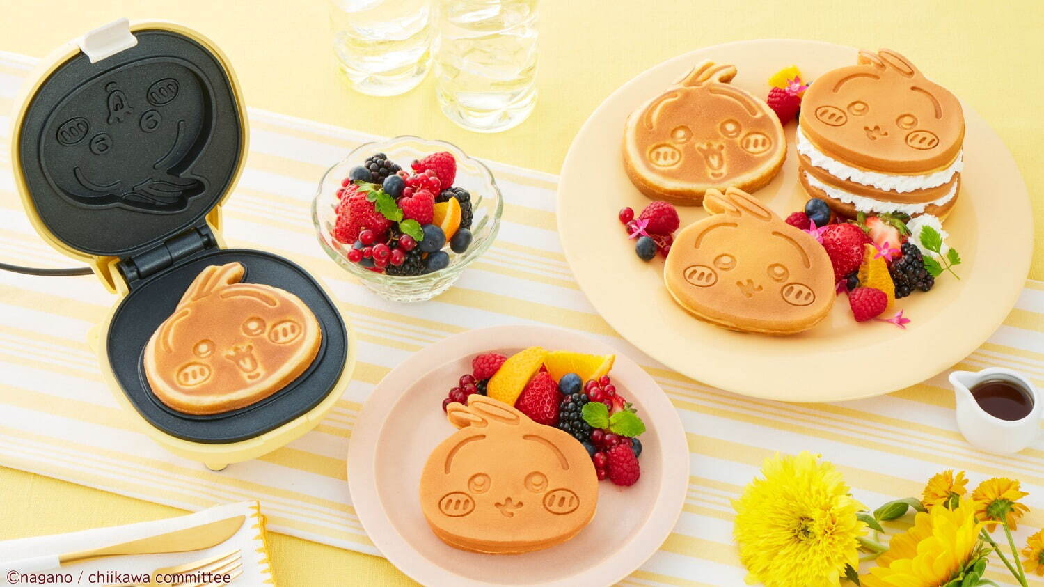 「ちいかわ」の“うさぎ”がこんがり焼ける！パンケーキメーカー、挟んで焼くだけの簡単調理アイテム｜写真3
