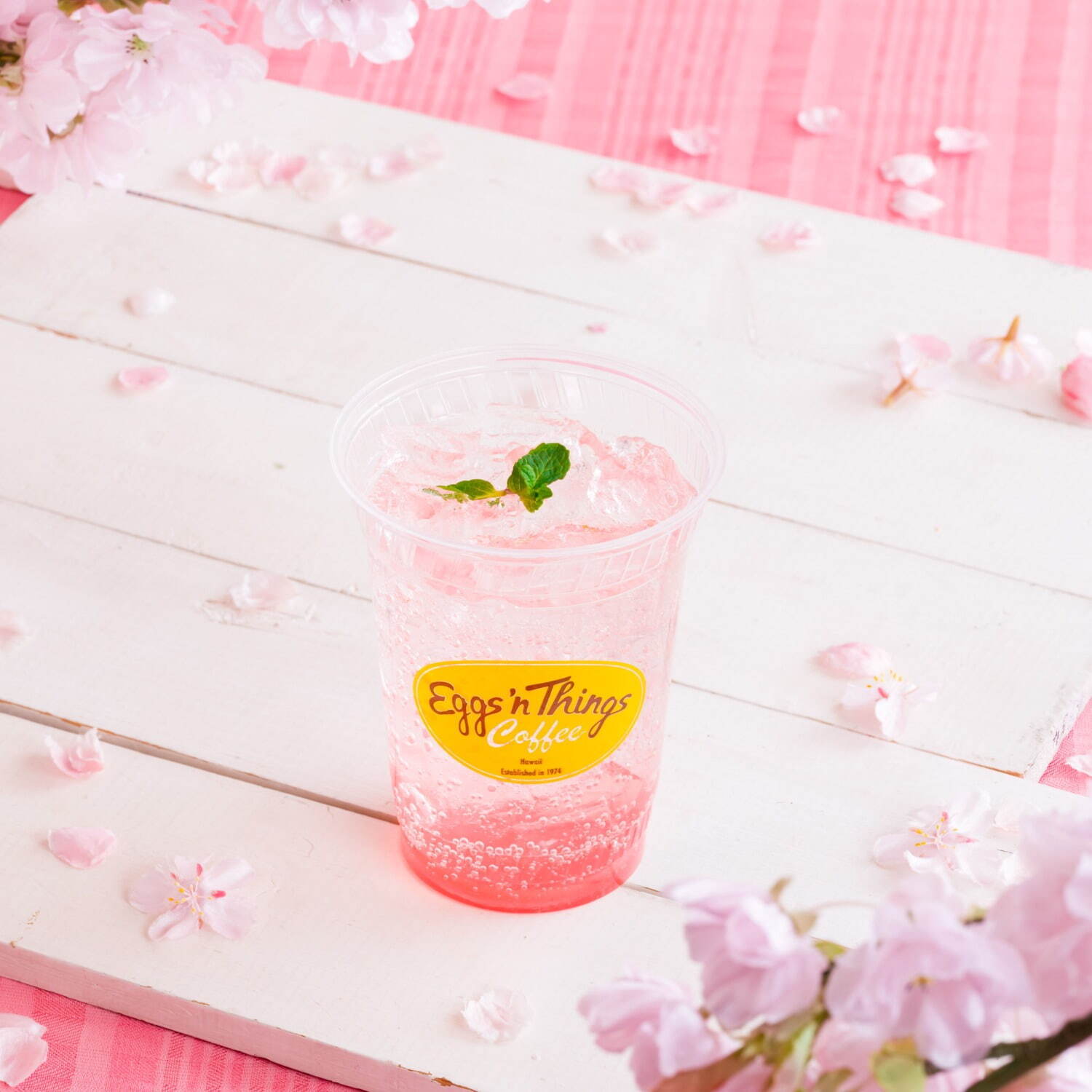 エッグスンシングス(Eggs 'n Things) 桜ブロッサムパンケーキ｜写真4