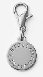 ステラ マッカートニー×アディダス、“靴紐が後ろに靡く”ハイカットスニーカーに新色オールブラック｜写真3