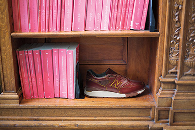 ニューバランスから、アメリカ老舗レザーを使用したスニーカー「M998」が限定発売