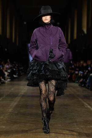 マックイーン(McQueen) 2025-26年秋冬ウィメンズ&メンズコレクション  - 写真25