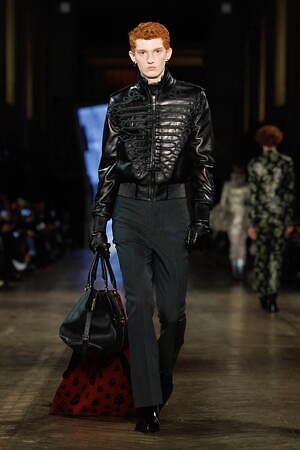 マックイーン(McQueen) 2025-26年秋冬ウィメンズ&メンズコレクション  - 写真42