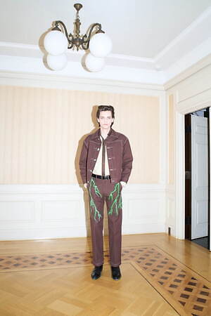 テンダーパーソン(TENDER PERSON) 2025-26年秋冬ウィメンズ&メンズコレクション  - 写真1