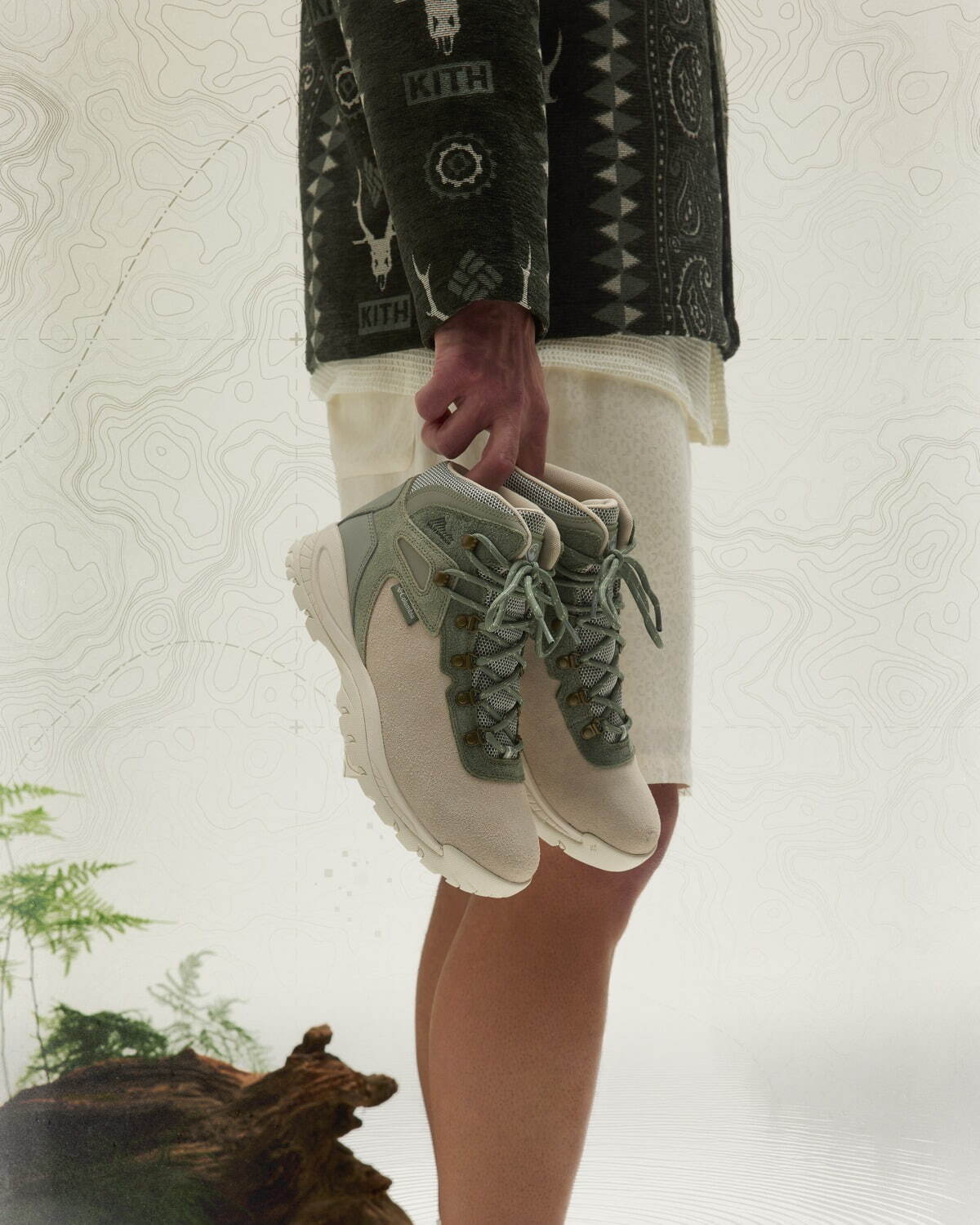Kith×サウス2 ウエスト8×コロンビア、高機能ハイキングシューズやコラボグラフィックのジャケット｜写真15