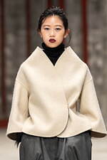 サポートサーフェス 2025-26年秋冬コレクション - 美の結晶｜写真21