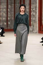 サポートサーフェス 2025-26年秋冬コレクション - 美の結晶｜写真44