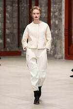 サポートサーフェス 2025-26年秋冬コレクション - 美の結晶｜写真59