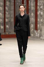 サポートサーフェス 2025-26年秋冬コレクション - 美の結晶｜写真73