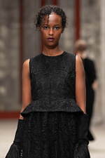 サポートサーフェス 2025-26年秋冬コレクション - 美の結晶｜写真83