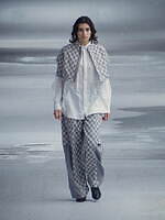 ミントデザインズ 25-26年秋冬コレクション - “空白”が生むエレガンス｜写真20