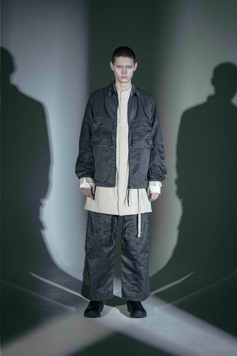 プラスターナ 2025-26年秋冬｜ ユーティリティジャケット