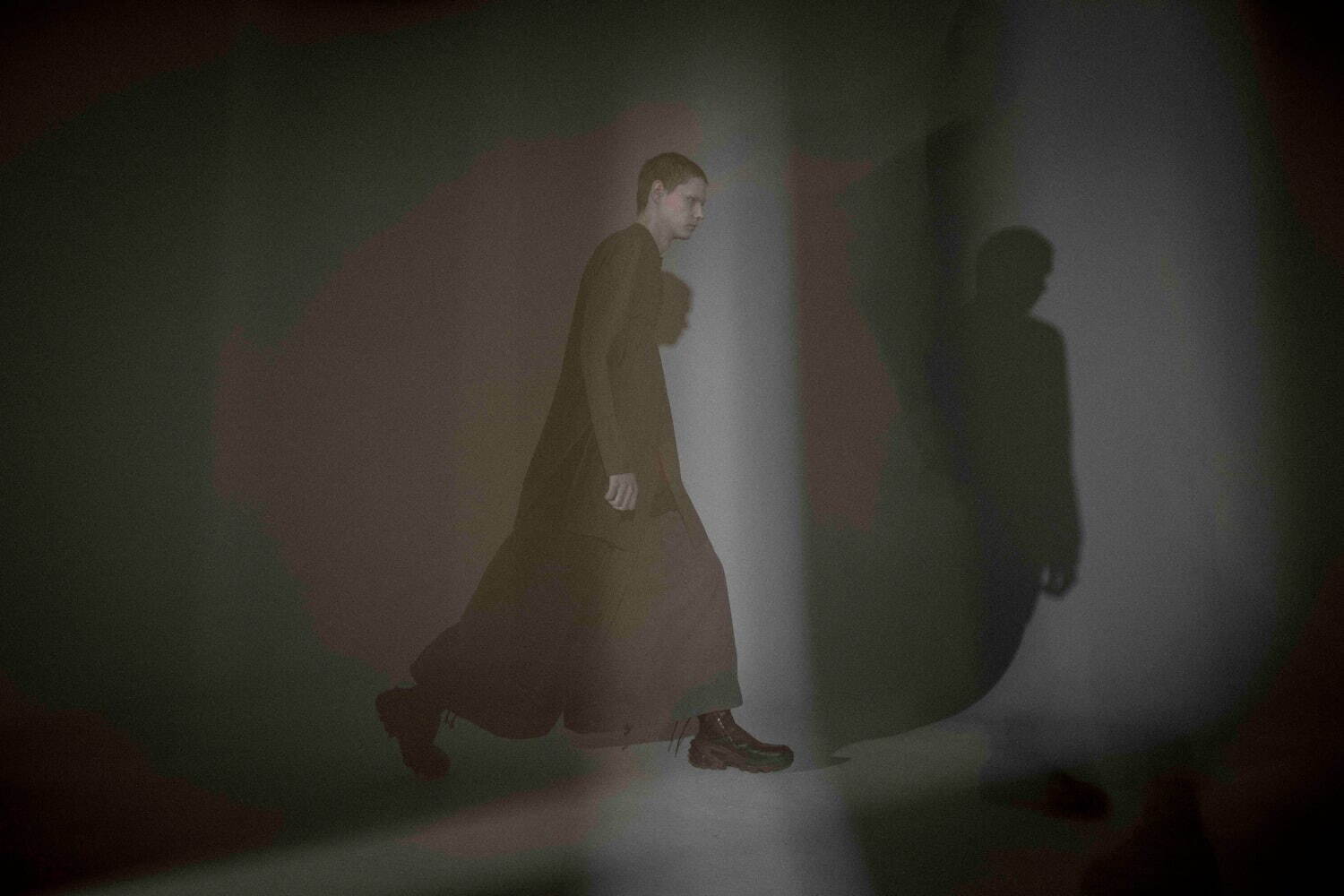 プラスターナ(prasthana) 2025-26年秋冬メンズコレクション  - 写真3