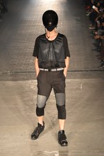 バナル シック ビザール(banal chic bizarre) たまり場 "TEAMER"-現代にチーマーがいたら？｜写真9