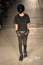 バナル シック ビザール(banal chic bizarre) たまり場 "TEAMER"-現代にチーマーがいたら？｜写真14