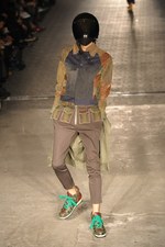 バナル シック ビザール(banal chic bizarre) たまり場 "TEAMER"-現代にチーマーがいたら？｜写真23