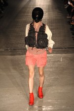 バナル シック ビザール(banal chic bizarre) たまり場 "TEAMER"-現代にチーマーがいたら？｜写真33