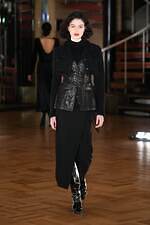 フェティコ 2025-26年秋冬コレクション、1950年代のパンキッシュなムードとオートクチュール｜写真3