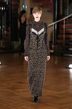 フェティコ 2025-26年秋冬コレクション、1950年代のパンキッシュなムードとオートクチュール｜写真28