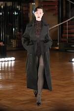 フェティコ 2025-26年秋冬コレクション、1950年代のパンキッシュなムードとオートクチュール｜写真30