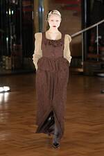 フェティコ 2025-26年秋冬コレクション、1950年代のパンキッシュなムードとオートクチュール｜写真32