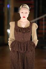 フェティコ 2025-26年秋冬コレクション、1950年代のパンキッシュなムードとオートクチュール｜写真33