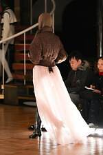 フェティコ 2025-26年秋冬コレクション、1950年代のパンキッシュなムードとオートクチュール｜写真38