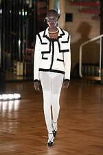 フェティコ 2025-26年秋冬コレクション、1950年代のパンキッシュなムードとオートクチュール｜写真39