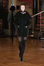 フェティコ 2025-26年秋冬コレクション、1950年代のパンキッシュなムードとオートクチュール｜写真55