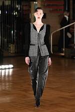 フェティコ 2025-26年秋冬コレクション、1950年代のパンキッシュなムードとオートクチュール｜写真68