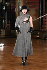 フェティコ 2025-26年秋冬コレクション、1950年代のパンキッシュなムードとオートクチュール｜写真70