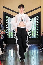 ホウガ 2025-26年秋冬コレクション - 自分の中に眠る“魔女”を信じて｜写真30