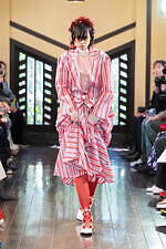 ホウガ 2025-26年秋冬コレクション - 自分の中に眠る“魔女”を信じて｜写真45