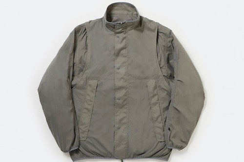 ダイワ ピア39の25年春夏“軽量撥水素材”シェルジャケット＆ベンチレーション仕様パンツ