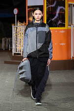 ヨシオクボ 2025-26年秋冬コレクション - 究極のパターンが生む“傑作”な瞬間｜写真9