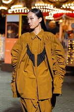 ヨシオクボ 2025-26年秋冬コレクション - 究極のパターンが生む“傑作”な瞬間｜写真16