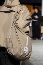 ヨシオクボ 2025-26年秋冬コレクション - 究極のパターンが生む“傑作”な瞬間｜写真50