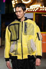 ヨシオクボ 2025-26年秋冬コレクション - 究極のパターンが生む“傑作”な瞬間｜写真66