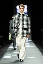 タエ アシダ  2025-26年秋冬コレクション - 軽やかな温もり｜写真46