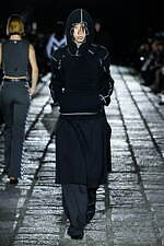 ヒュンメルオー 2025-26年秋冬コレクション - 色褪せない記憶｜写真11