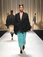 ヴィヴィアーノ 25-26年秋冬コレクション - ときめく本能のままに｜写真47