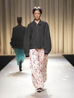 ヴィヴィアーノ 25-26年秋冬コレクション - ときめく本能のままに｜写真49