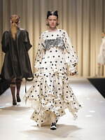 ヴィヴィアーノ 25-26年秋冬コレクション - ときめく本能のままに｜写真59