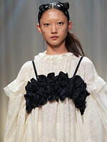 ヴィヴィアーノ 25-26年秋冬コレクション - ときめく本能のままに｜写真68