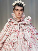 ヴィヴィアーノ 25-26年秋冬コレクション - ときめく本能のままに｜写真76